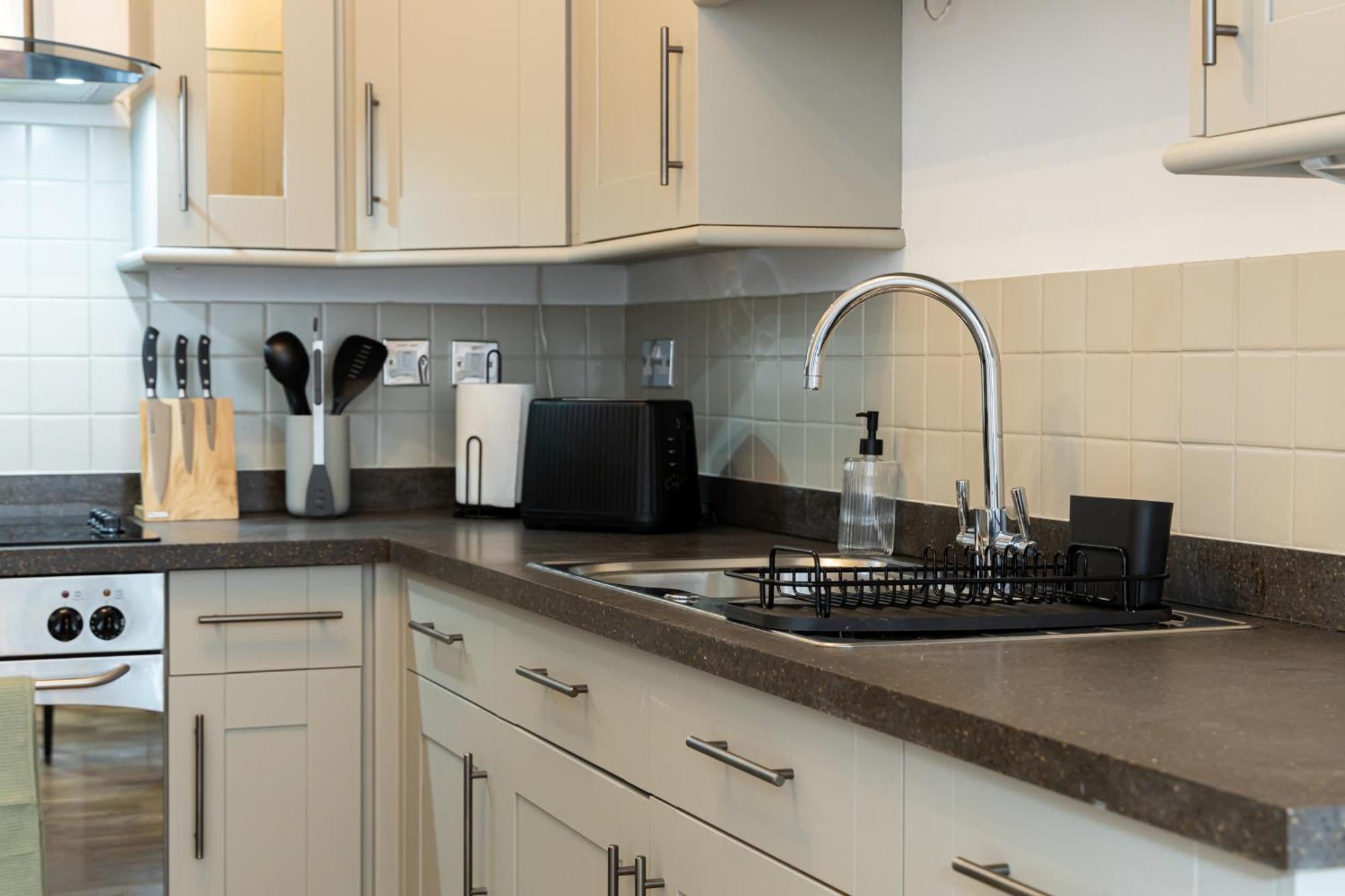 Boutique City Centre Apartment Манчестер Екстер'єр фото